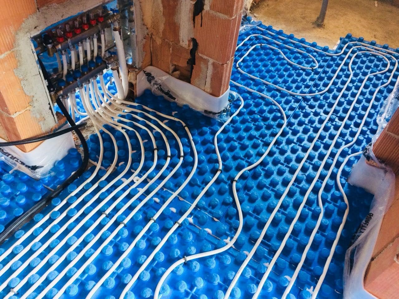 Projekt 08_ Ngrohje nga dyshemeja